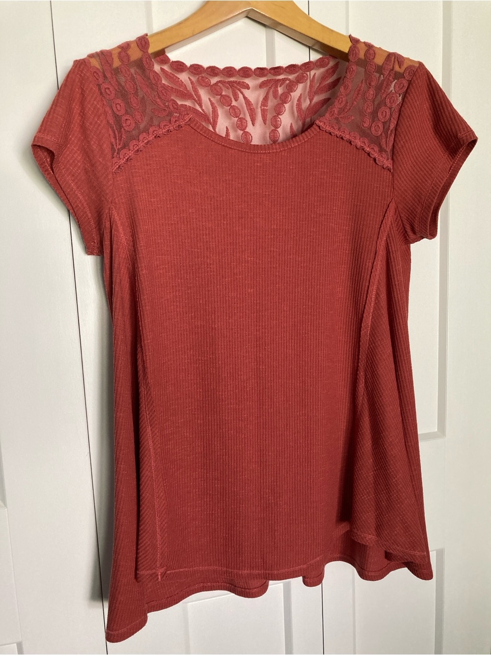 Altar’d State Women's Lace Ribbed Tee